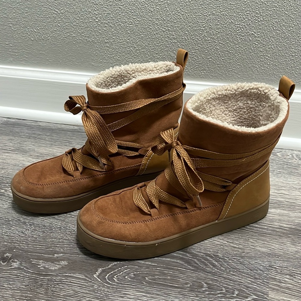 Universal Thread Cognac Brigitte Winter Faux Suede Tan Boots